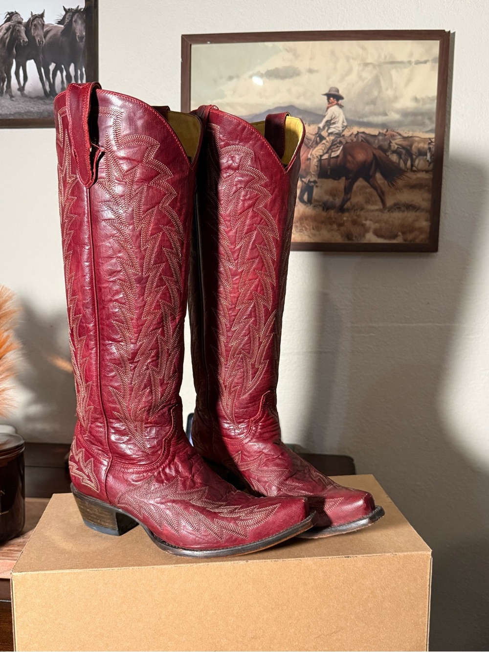 Classic Women's Tall Western Boots - Burgundy Red
